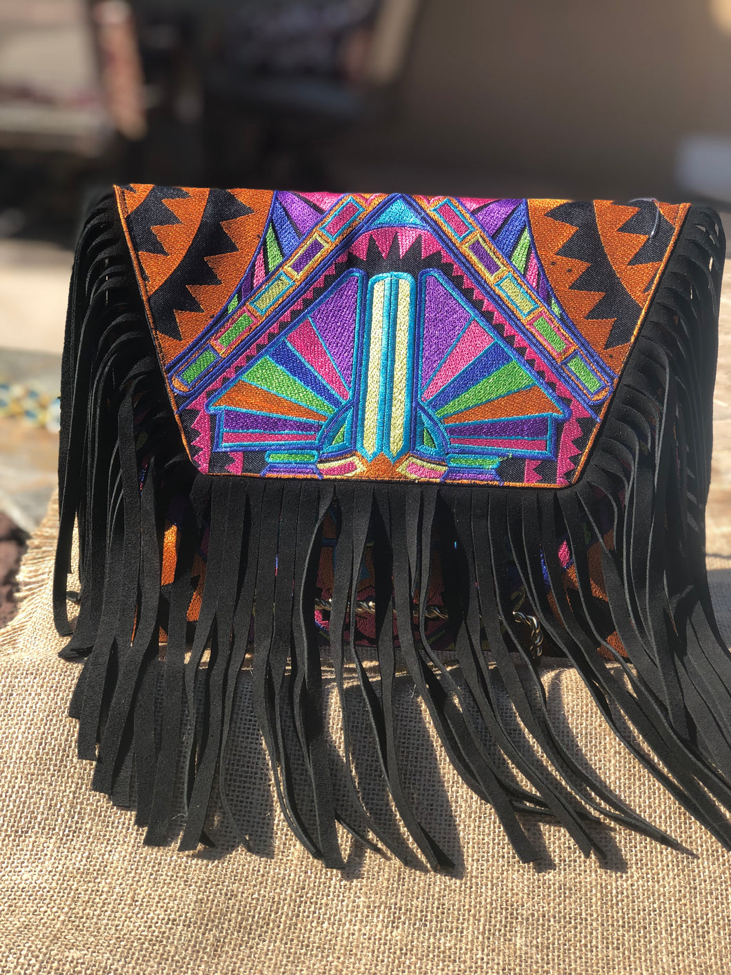 DECO JAW TASSEL CROSS-BODY LEATHER BAG