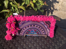 Load image into Gallery viewer, GEOMETRIC PATTERN POM POM CLUTCH